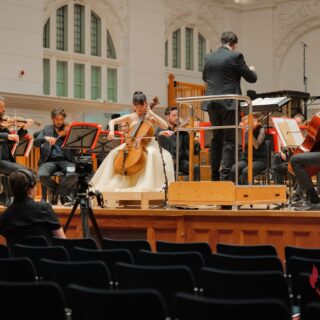 Jung A Kim vincitrice del concorso di violoncello classico 2026 al Royal College of Music di Londra.