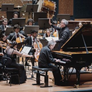 Pappano e Lonquich con l’Orchestra Giovanile Italiana: una festa nel segno di Brahms e Shostakovich